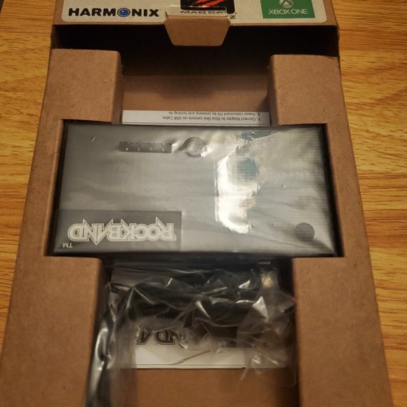 BRAND NEW Rock Band 4 and Rock Band Legacy Adapter for Xbox One (CIB) - Picture 3 of 3